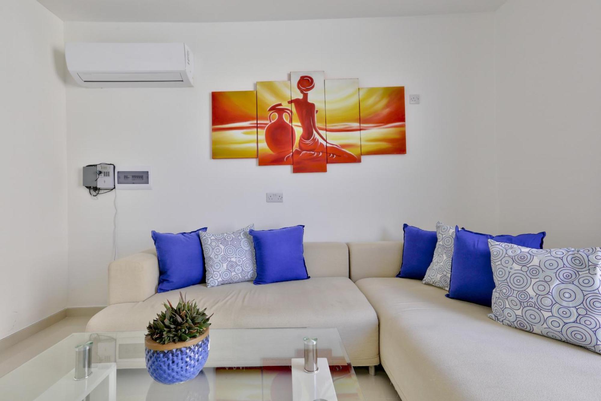 Exquisite 3-Bedroom Duplex Penthouse With Jacuzzi In Valletta Centre 외부 사진